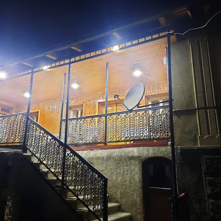 Guesthouse "Megi" Mestia Luaran gambar