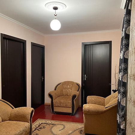 Guesthouse "Megi" Mestia Luaran gambar