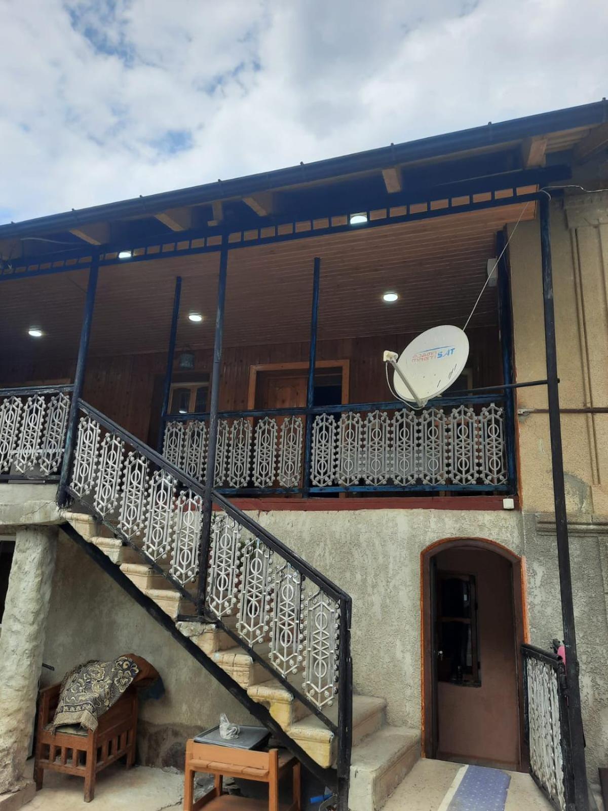 Guesthouse "Megi" Mestia Luaran gambar